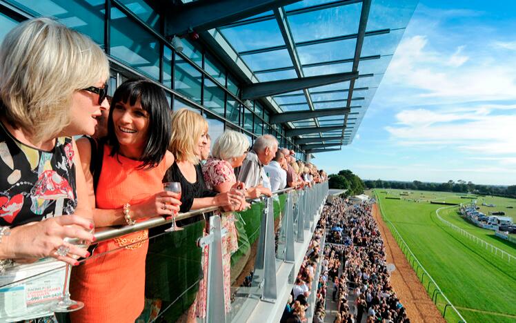 Crowd at Fontwell Park Racecourse.
